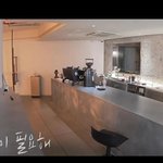 점장, 손님 다 이상한 투바투 카페의 하루