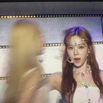 윈터 개당황스럽다