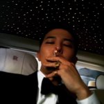방금 올라온 <b>지디</b> 인스타 담배