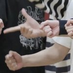 더보이즈 가위바위보 <b>가위</b>가 바위 이김