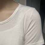 [댓글부탁해] <b>흰색</b> 반팔 너무 비쳐서 안에 나시입엇는데