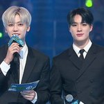 [NCT드림] <b>은발</b> 수트, 더블버튼수트에 미쳐가지고 점심도 못먹고있어