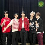 [NCT드림] <b>지송</b>이 요즘 계속 허리 쭉 펴고 찍네 ㅋㅋ
