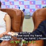 [방탄소년단] 좀있다 <b>달</b>방하네 너무 보고싶어도 떨리네ㅋㅋ 호바 손잡아줘