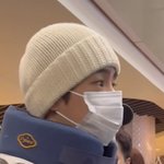 이짤보고 더보이즈 현재 목깁스까지 하는구나.. 이랬는데