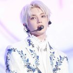 얜 그냥 <b>백발</b>이라고 해도 믿겠음