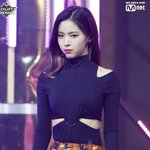 <b>류진</b> 뭔가 바뀐거같아?