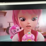 내 나이 19살...<b>캐치</b>티니핑 보는중임