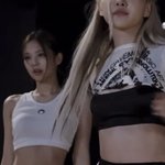 제니 <b>상체</b> ㅈㄴ 이쁘네