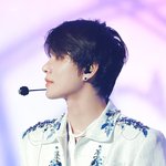 [NCT정우] 정우 무슨 만화에서 튀어나온 거처럼 생겼어