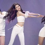 장원영 <b>기사</b>사진 미쳤다
