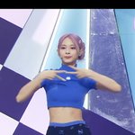 <b>쯔위</b> 몸매 진짜 개쩔어