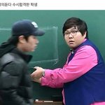 와 포카거래하는데 똑같은 빌런 두마리 만남