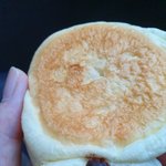 <b>모닝</b>빵에서 나온 이물질. 사장 반응이 더 어이없어요.