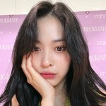 헐 <b>류진</b> 이런 화장 생각보다 ㅈㄴ잘어울린다