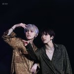 [NCT칠프] 이런 야들야들한 셔츠 <b>입어</b>주라 베돈스 무대할때