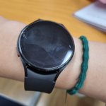 정수기에 박았는데 <b>액정</b>깨졌다 뭐냐?????