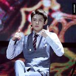 어넓골좁 역<b>삼각</b>형 몸매의 남돌