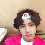 [군머] 새삼 김태형 <b>헤어밴드</b> 개잘어울린다