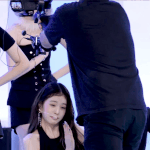 <b>카메라맨</b>이 들이대자 놀란 장원영