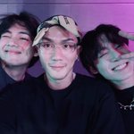 뷔랑 정국 중간에분 누구야??