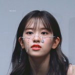 안유진 페이스<b>체인</b>한거