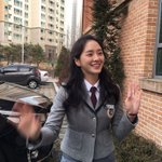 헤어스타일에 따라 이미지가 달라 보이는 배우