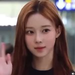 [댓글부탁해] <b>윈터</b> 공항짤 미쳤다