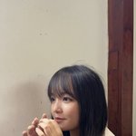 이 얼굴이 <b>팔</b>로워 천명 넘을얼굴이야..?