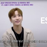 <b>밤새</b> 카톡으로 연락하는 걸 좋아하는 애인 VS 잠들기 전까지 전화하기...