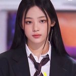 왤케 완벽하게 생긴 남돌은 잘 없지