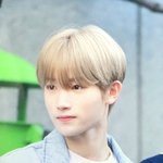 잘<b>생겻</b>디..