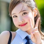 <b>텐션</b> 올라가면 세상 활달한 아이돌