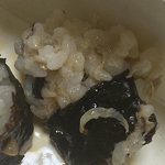 유명한 매운 떡볶이 체인점에서 <b>발톱</b>인지 손톱인지 나옴
