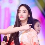 <b>특유</b>의 분위기가 너무 좋은 여돌