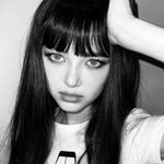 이런 앞머리 어케 <b>자름</b>?
