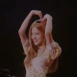 [댓글부탁해] 로제 이 원피스 <b>제품명</b>좀ㅜㅜ