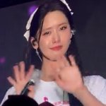 <b>윤아</b> 이 사진 뭔가 로제 <b>닮음</b>