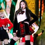 제니 구찌vs<b>샤넬</b>vs생로랑