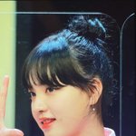 <b>리즈</b> 살 빠졌넹