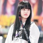 아이브 <b>리즈</b> 예쁜얼굴인데..?