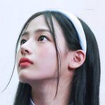주변에 코 예쁜 사람