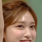 <b>이서</b> 요즘 얼굴 엄청 이쁘지않냐