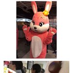 토끼탈 알바생 속살 노출