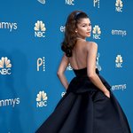 젠데이아 <b>에미상</b> 레카 스타일링 비하인드