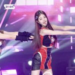 [모두드루와] 장원영 다리 다쳤어?