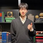얘들아 후면카메라로 찍은 얼굴 실물 아님