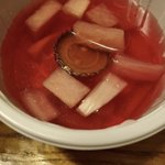 [댓글부탁해] <b>배달</b>음식 시켰는데 피클에 병뚜껑이 들어가있는데 어떤...