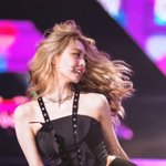 걸그룹 원탑 비주얼 센터의 <b>위엄</b>