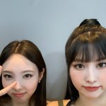 와 <b>나연</b>이랑 모모좀봐